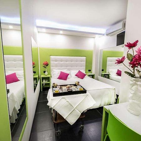 Kleopatra Design Hotel Наполи Стая снимка