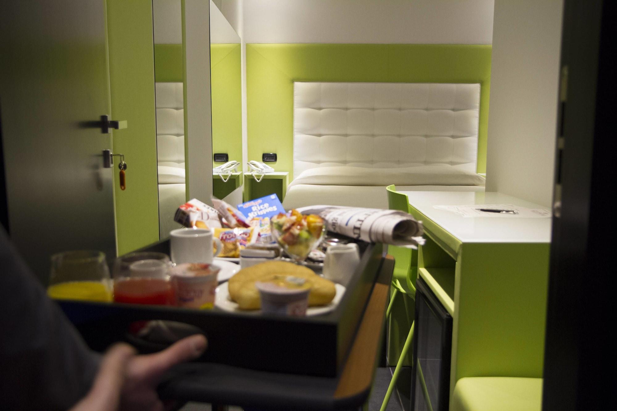 Kleopatra Design Hotel Наполи Екстериор снимка