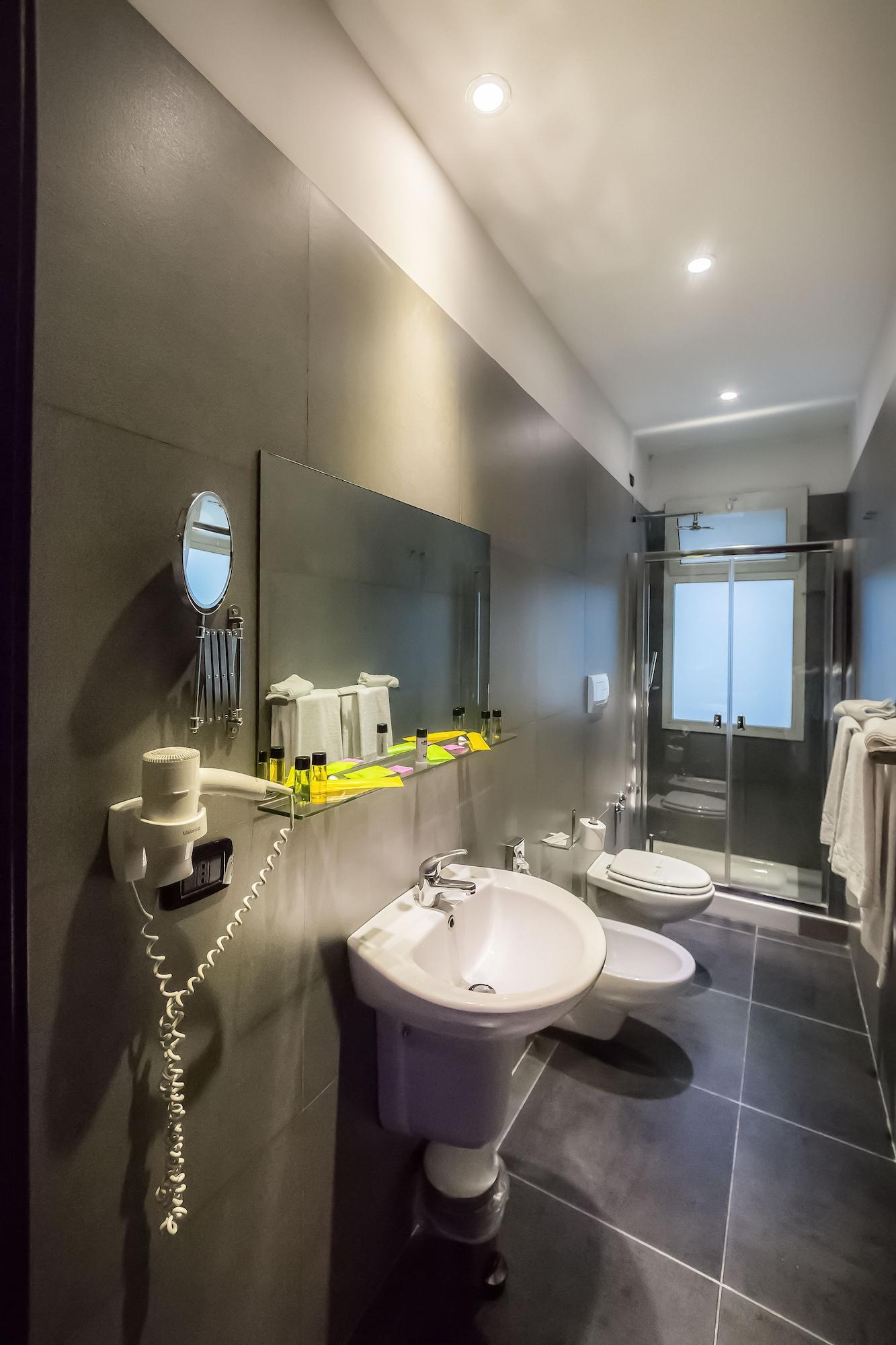 Kleopatra Design Hotel Наполи Екстериор снимка