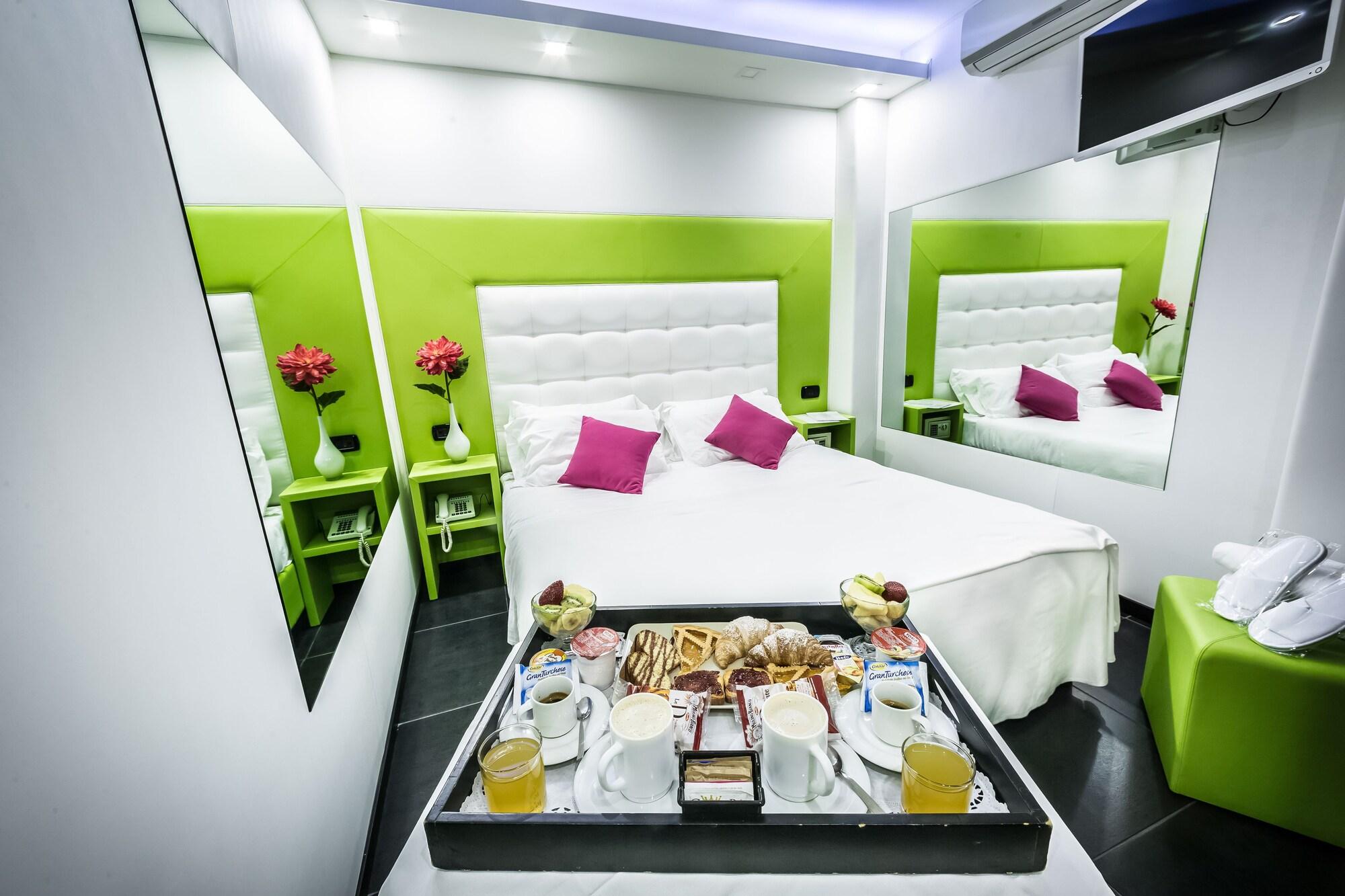 Kleopatra Design Hotel Наполи Екстериор снимка