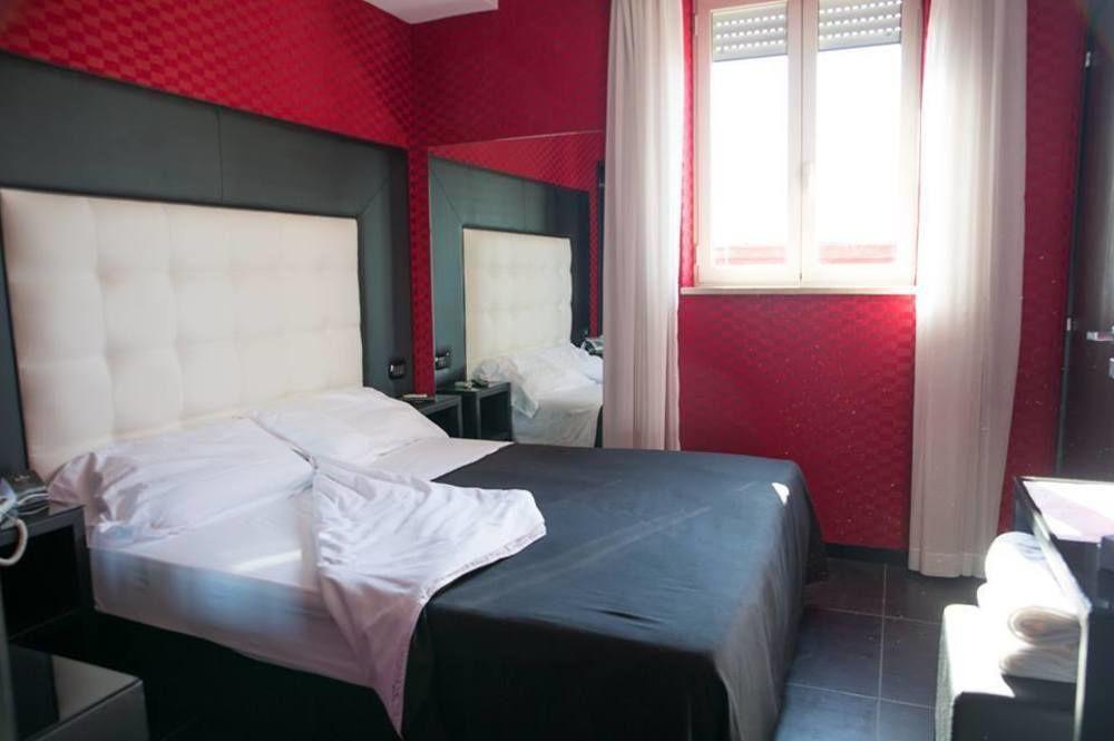 Kleopatra Design Hotel Наполи Екстериор снимка