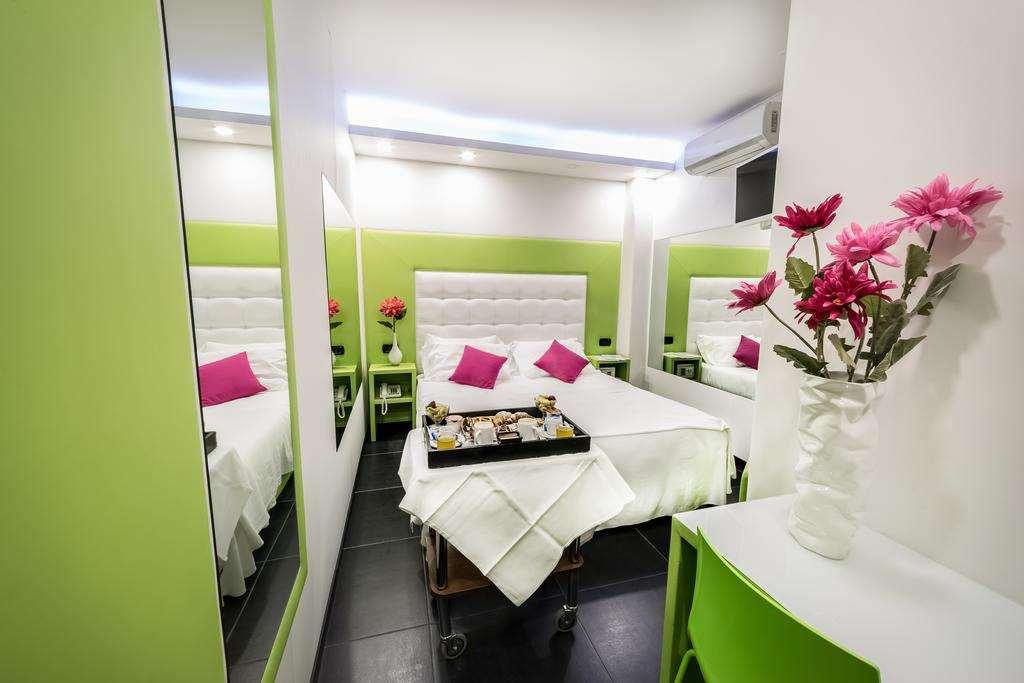 Kleopatra Design Hotel Наполи Стая снимка